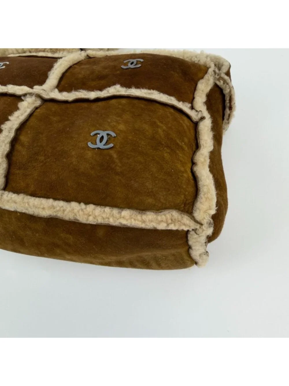 Chanel CC Logo Shoulder Bag Brown Shearling Suede Vintage - Picture 7 of 15